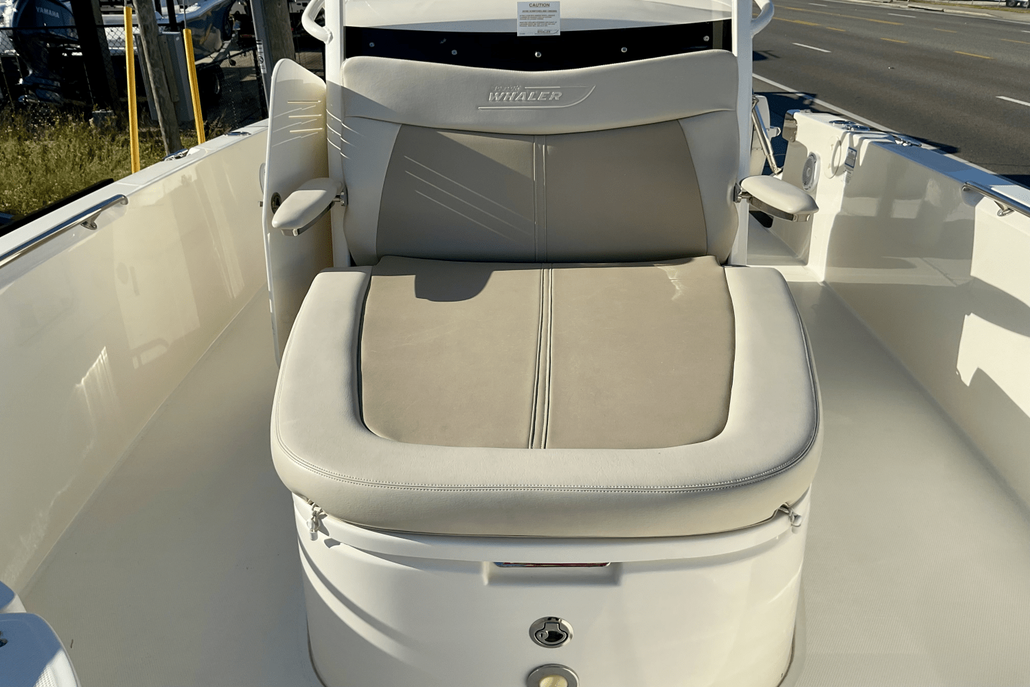 2019 Boston Whaler 270 Dauntless Image Thumbnail #36