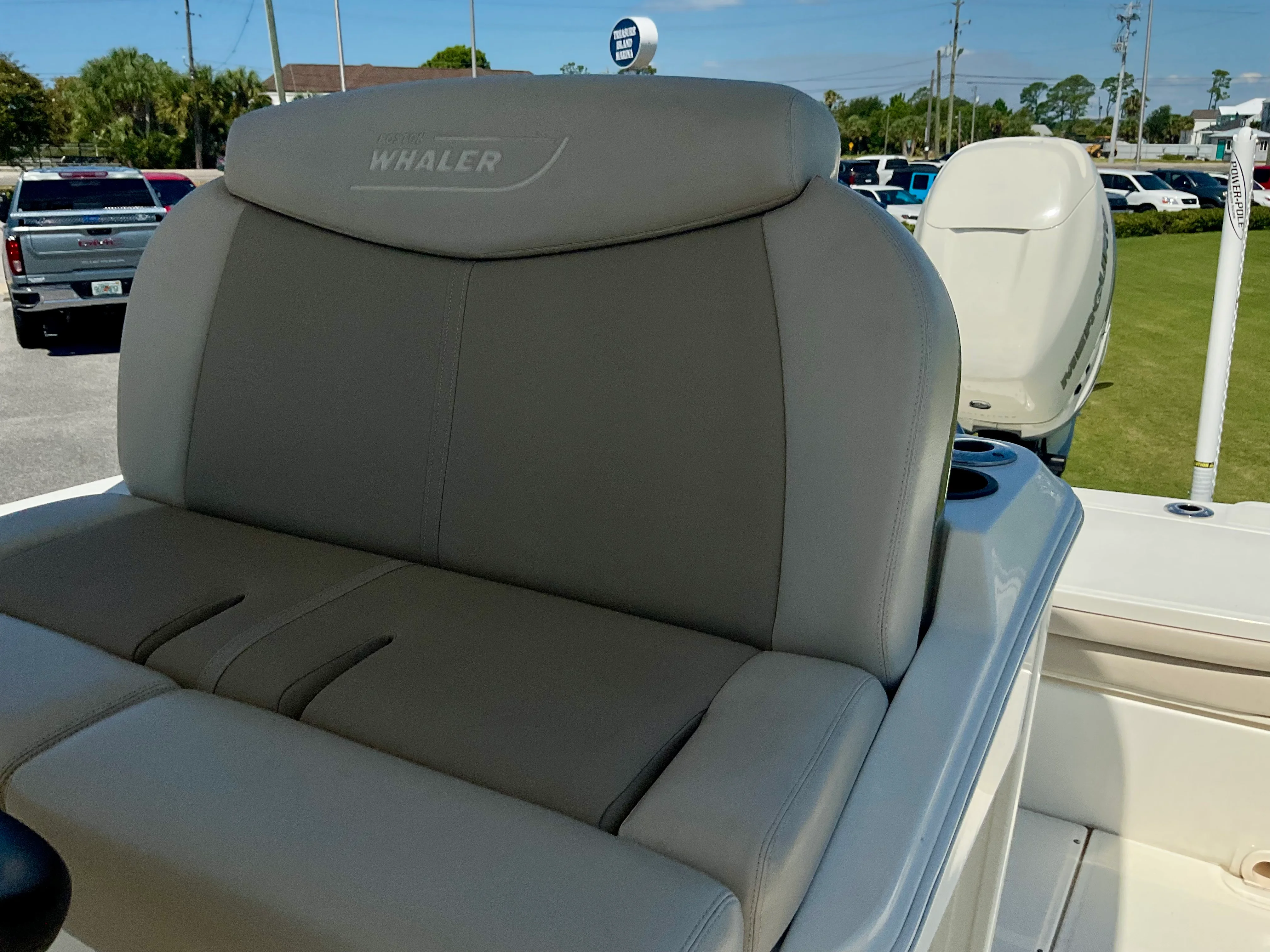 2019 Boston Whaler 270 Dauntless Image Thumbnail #20