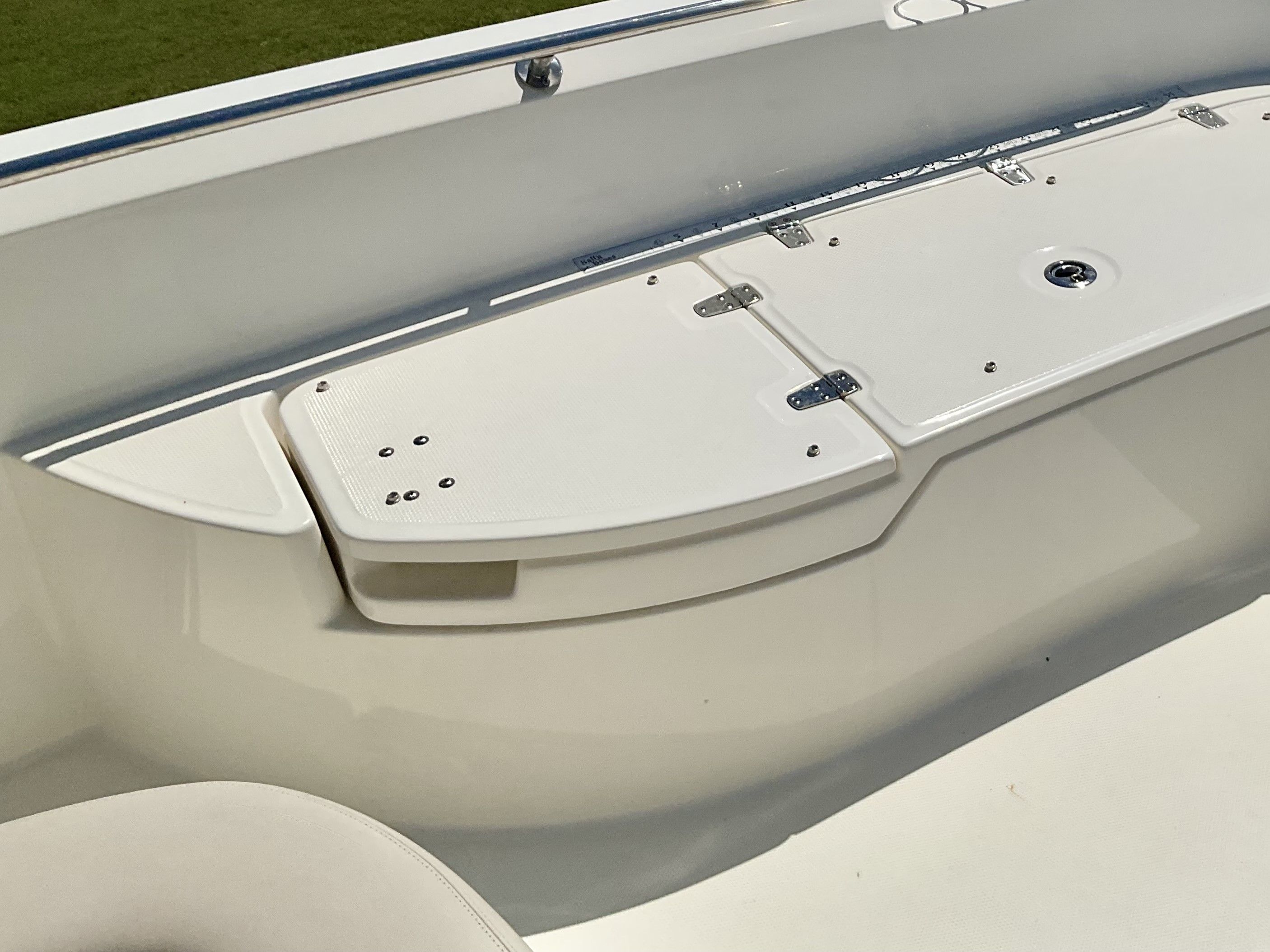 2019 Boston Whaler 270 Dauntless Image Thumbnail #24