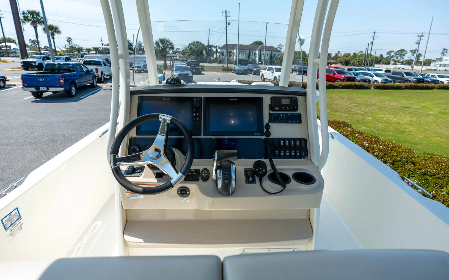 2019 Boston Whaler 270 Dauntless Image Thumbnail #19