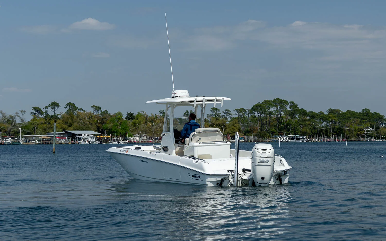 2019 Boston Whaler 270 Dauntless Image Thumbnail #1