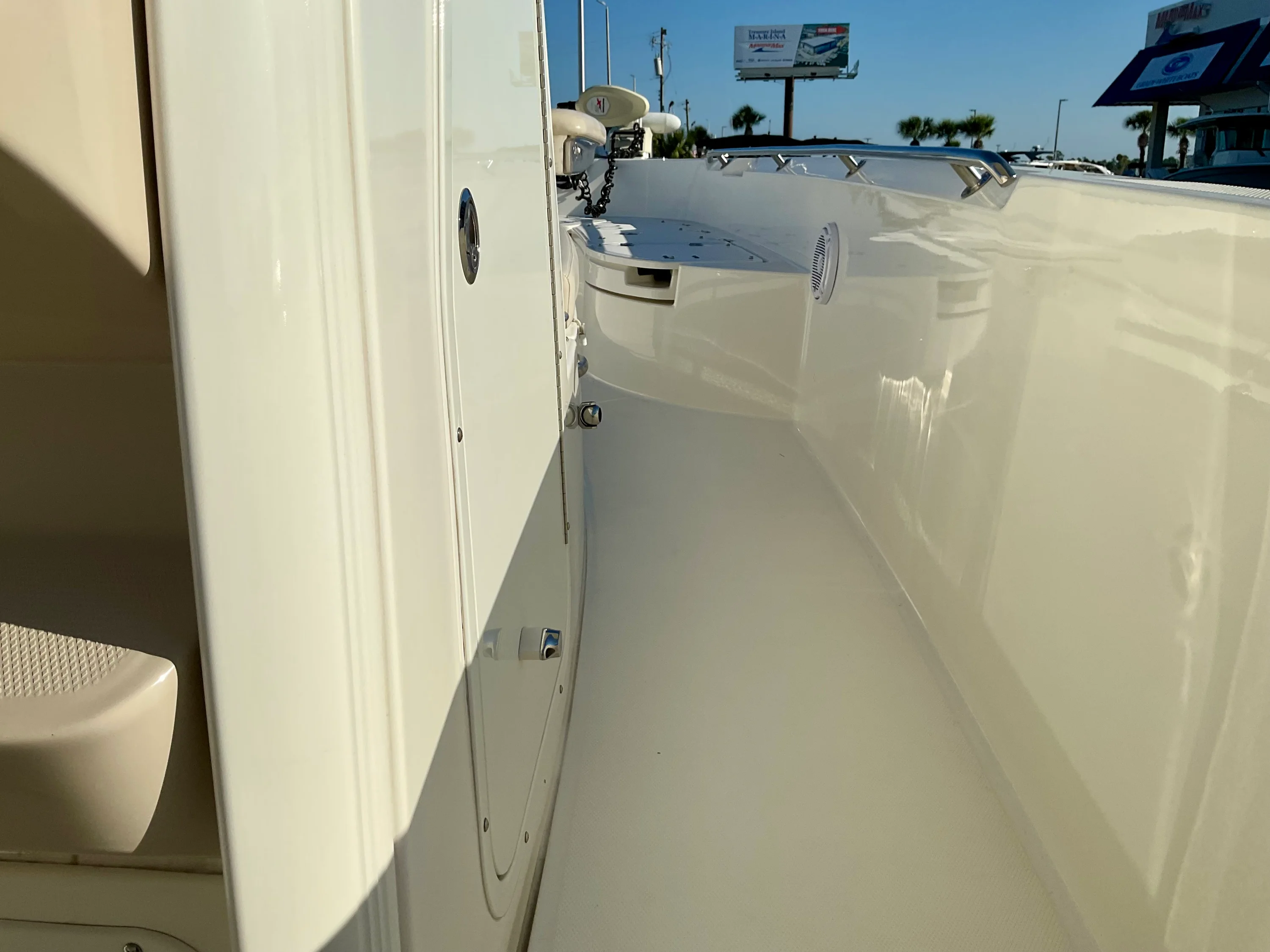 2019 Boston Whaler 270 Dauntless Image Thumbnail #29