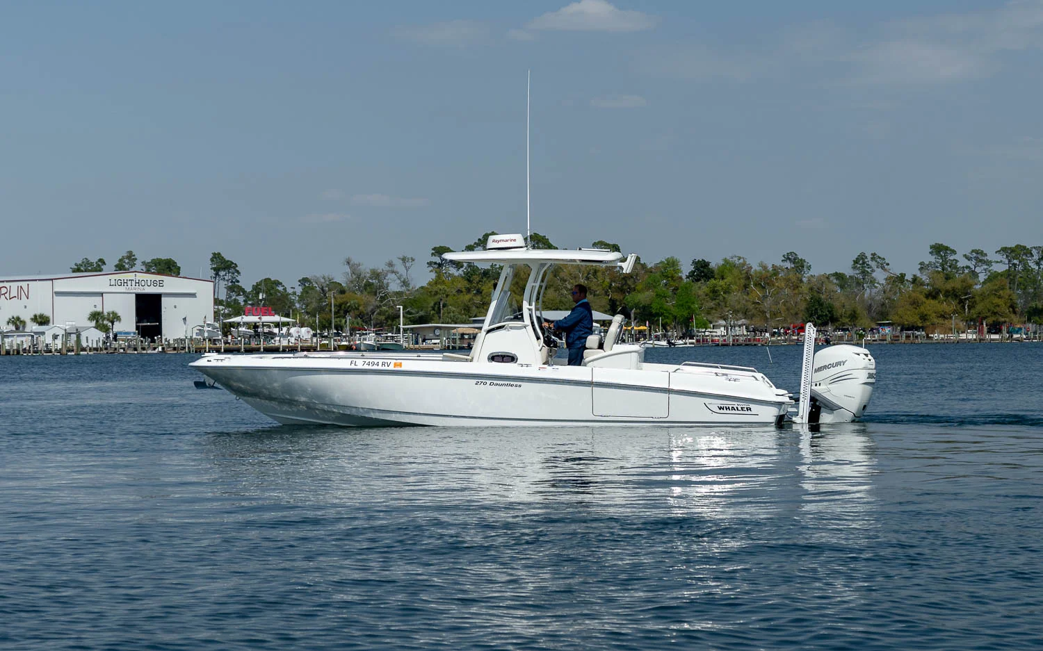 2019 Boston Whaler 270 Dauntless Image Thumbnail #0