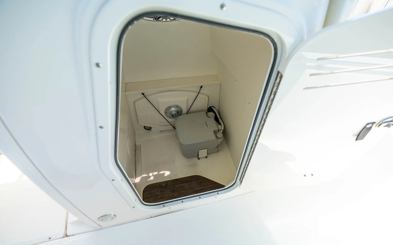 2019 Boston Whaler 270 Dauntless Image Thumbnail #18