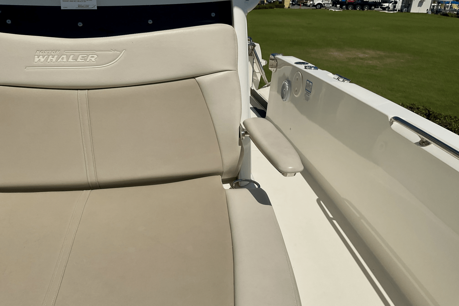 2019 Boston Whaler 270 Dauntless Image Thumbnail #37