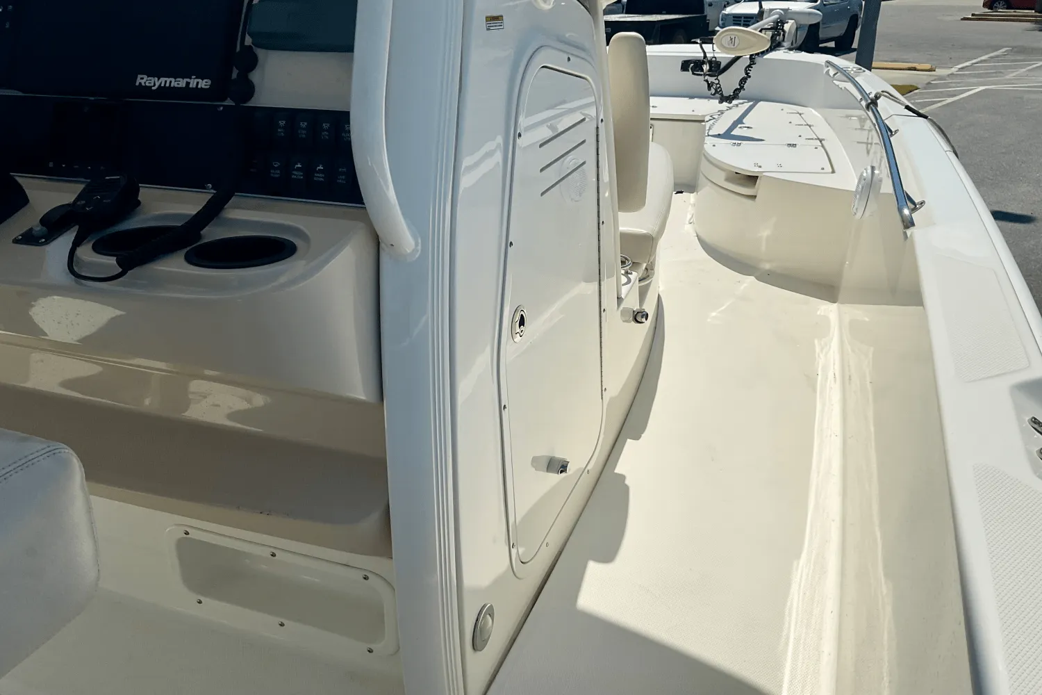 2019 Boston Whaler 270 Dauntless Image Thumbnail #26