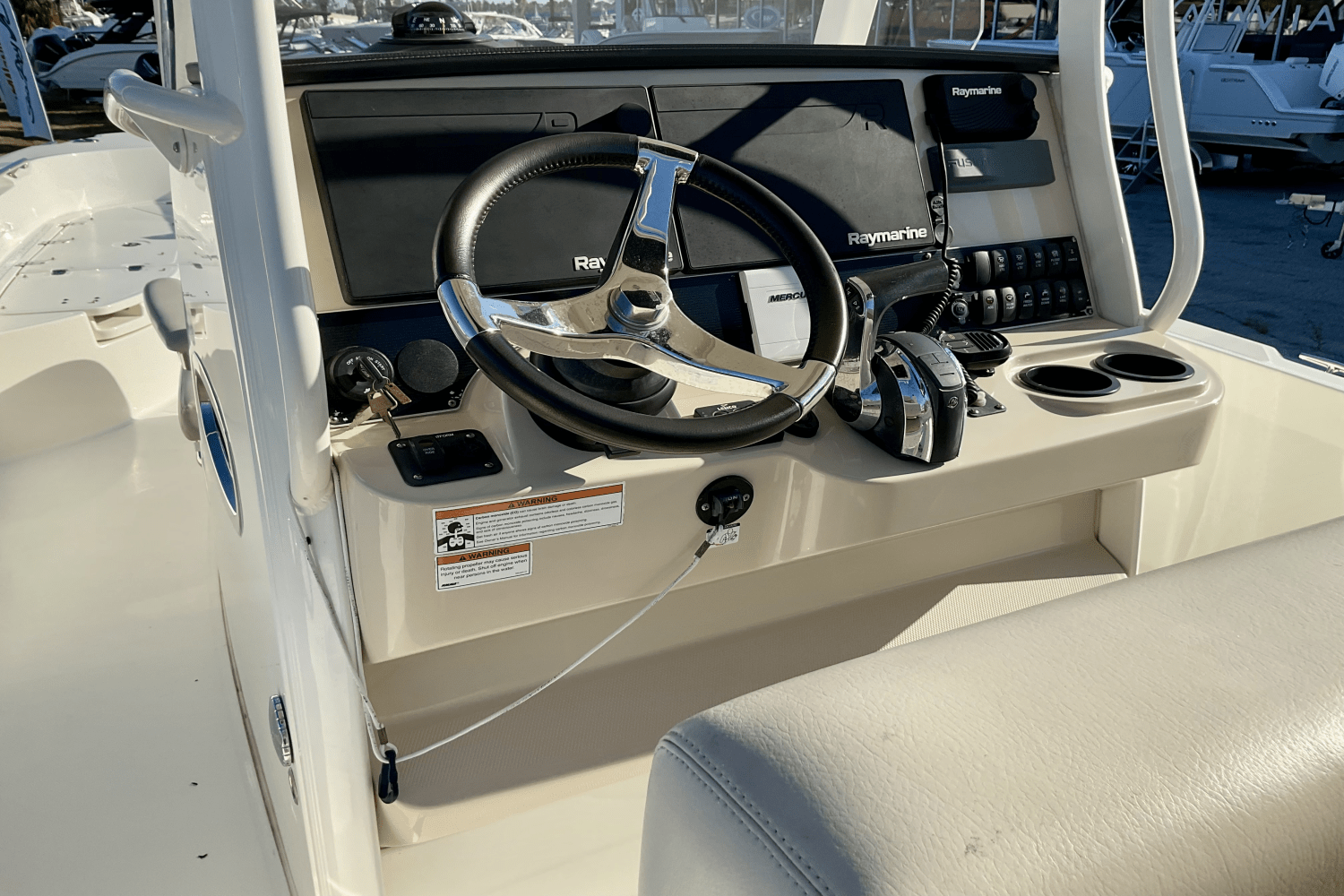 2019 Boston Whaler 270 Dauntless Image Thumbnail #22