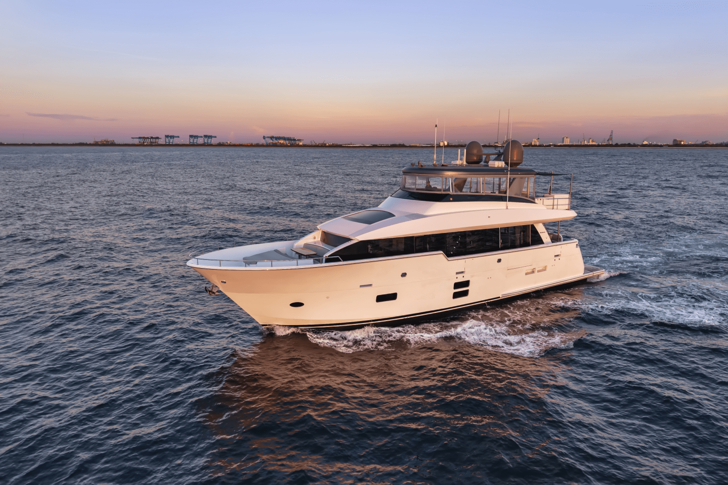 Thumbnail 3 for 2019 Hatteras M90 PANACERA