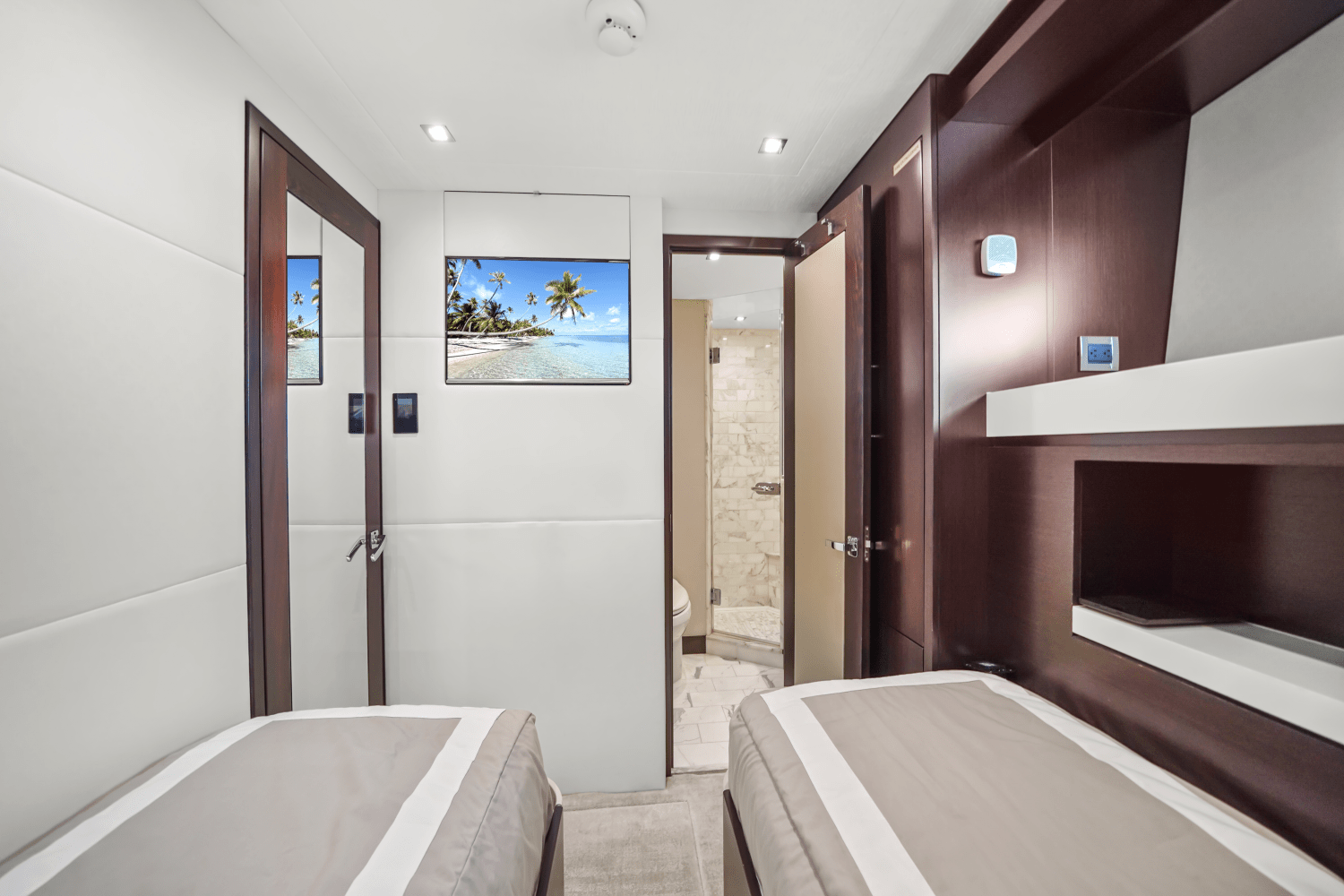 2019 Hatteras
                                                             M90 PANACERA Image Thumbnail #72
