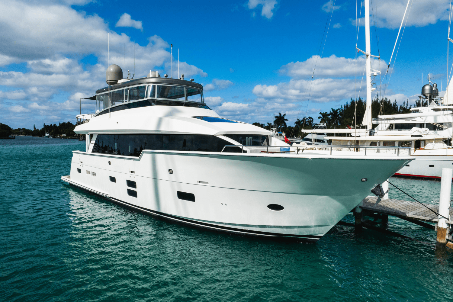 2019 Hatteras M90 PANACERA Image Thumbnail #4