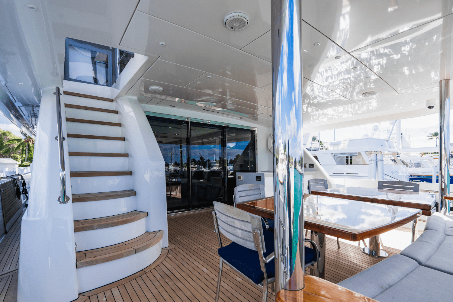 2019 Hatteras M90 PANACERA Image Thumbnail #36