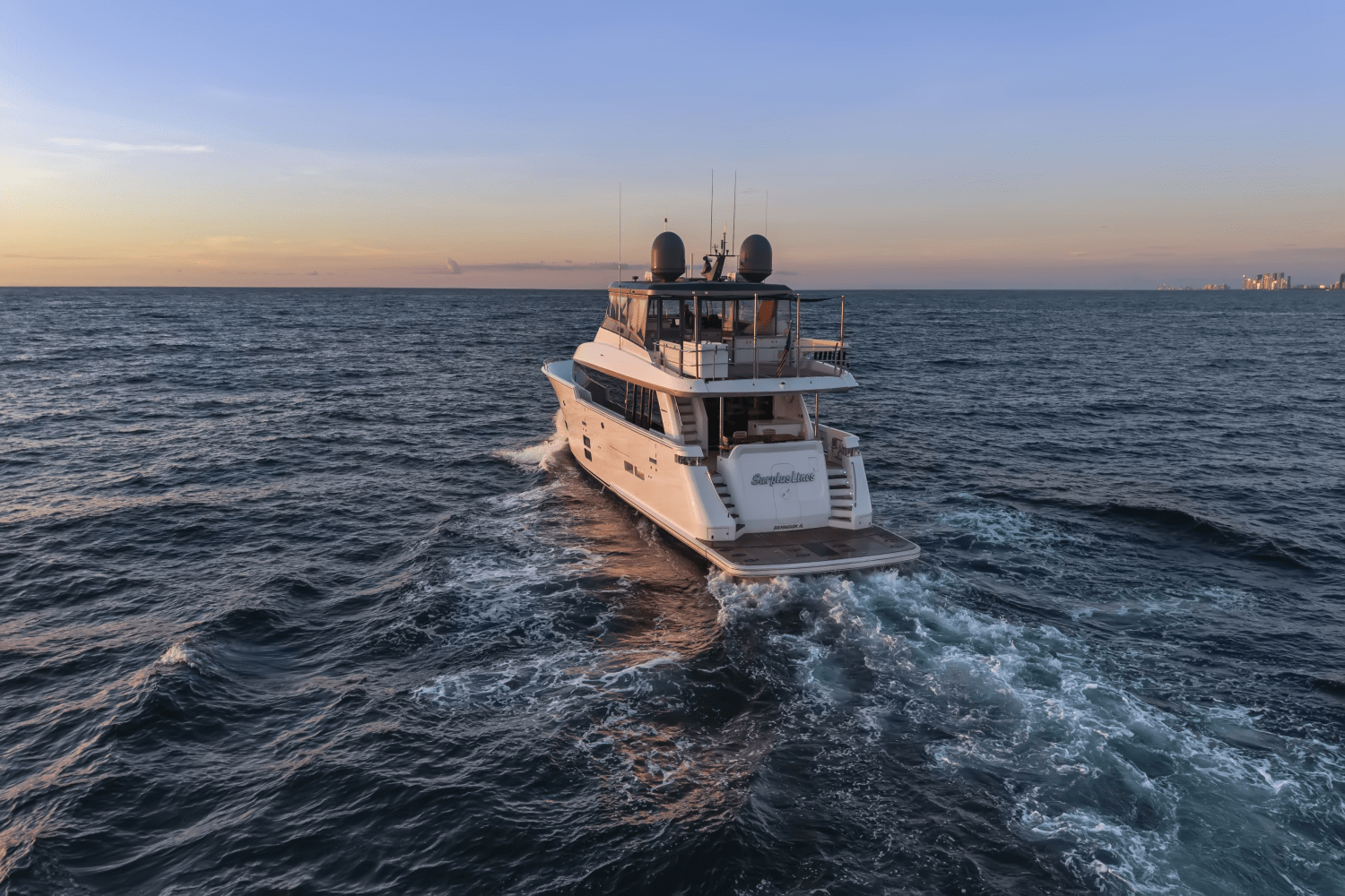 2019 Hatteras
                                                             M90 PANACERA Image Thumbnail #6