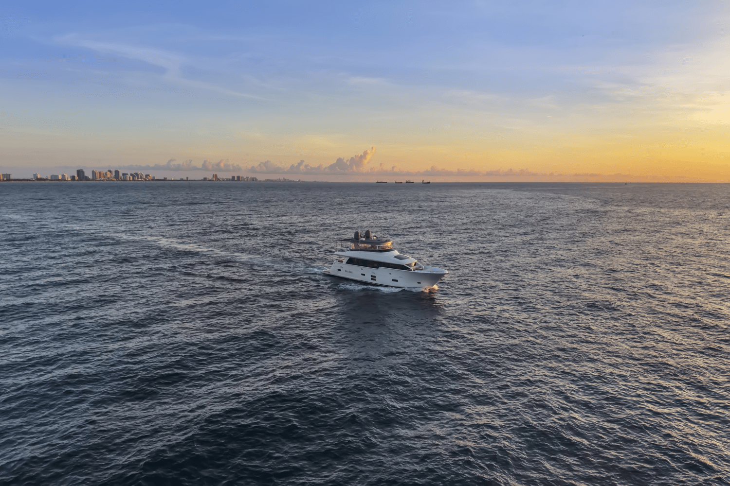 2019 Hatteras
                                                             M90 PANACERA Image Thumbnail #7