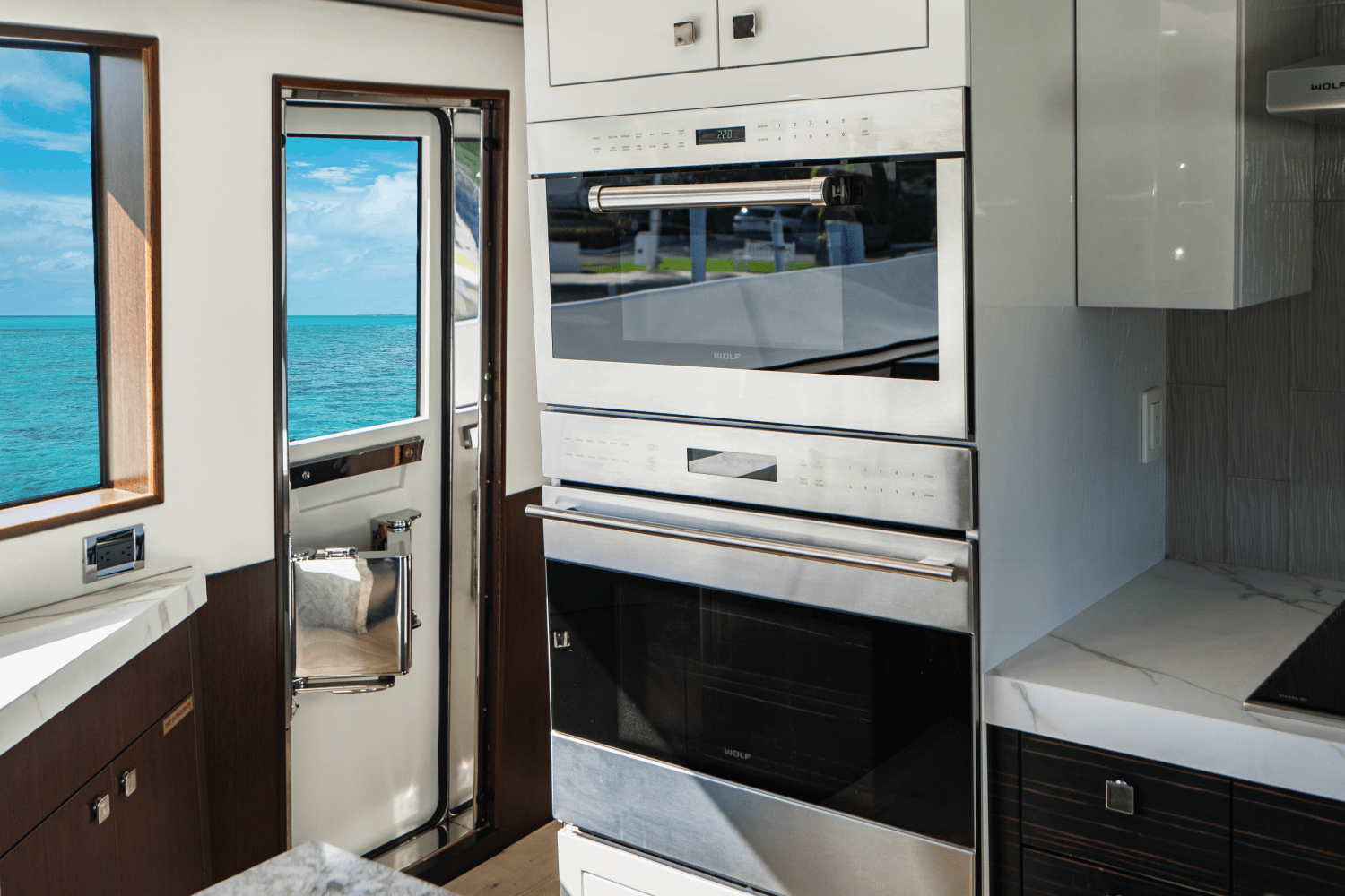 2019 Hatteras M90 PANACERA Image Thumbnail #28