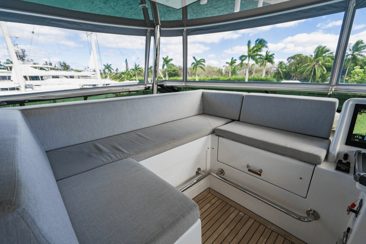 2019 Hatteras M90 PANACERA Image Thumbnail #70