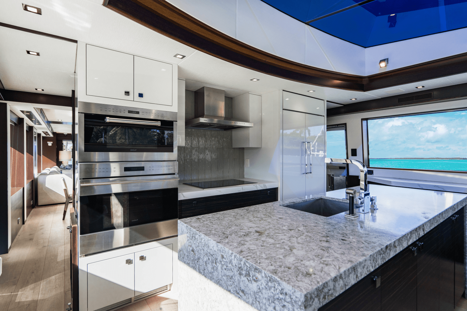 2019 Hatteras M90 PANACERA Image Thumbnail #25