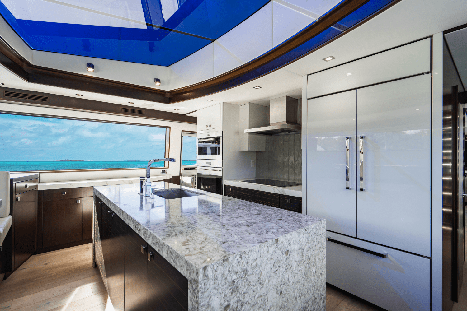 2019 Hatteras M90 PANACERA Image Thumbnail #26