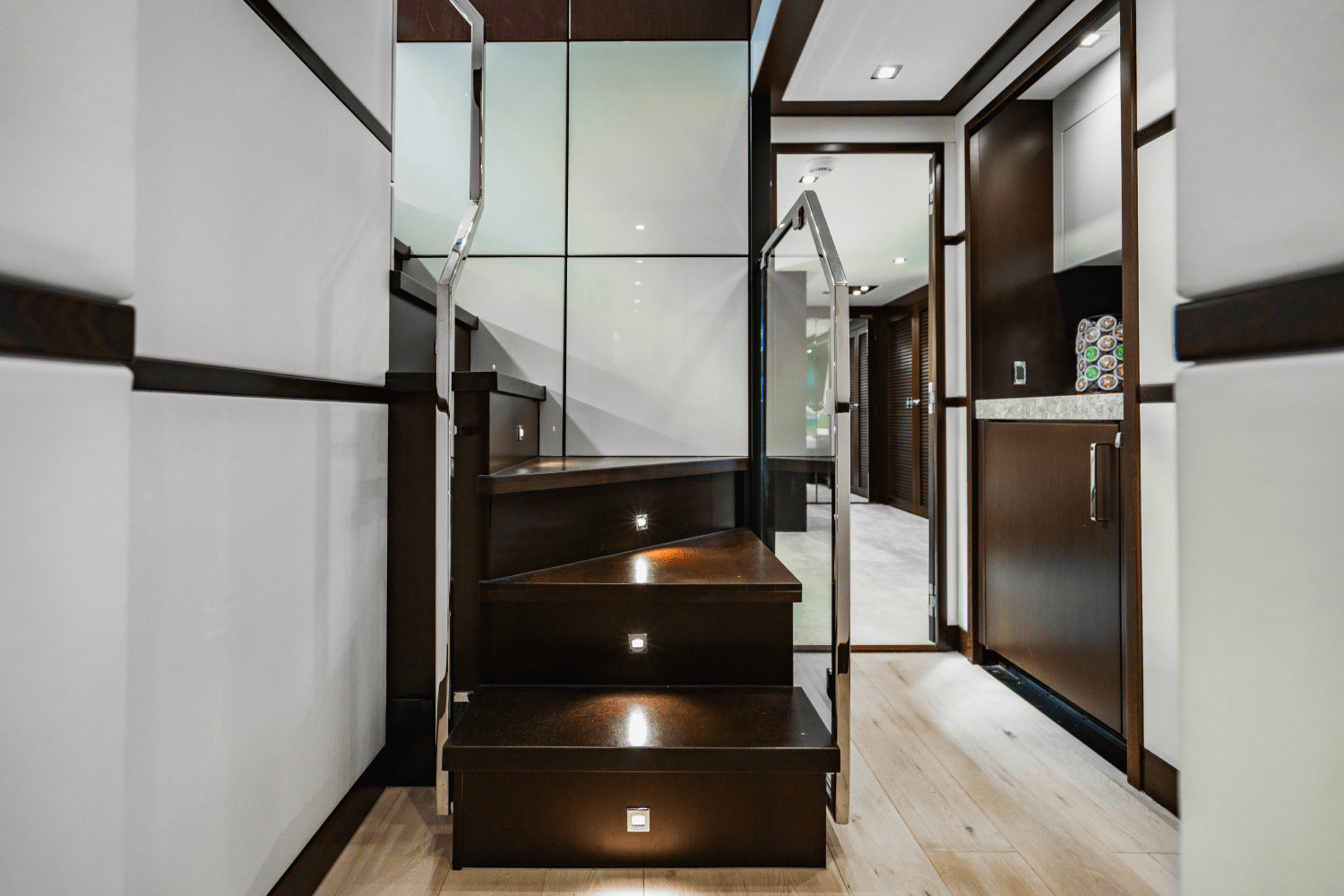 2019 Hatteras M90 PANACERA Image Thumbnail #94