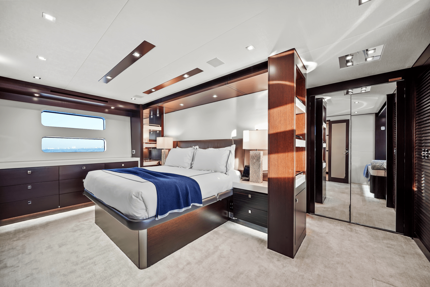 2019 Hatteras
                                                             M90 PANACERA Image Thumbnail #58