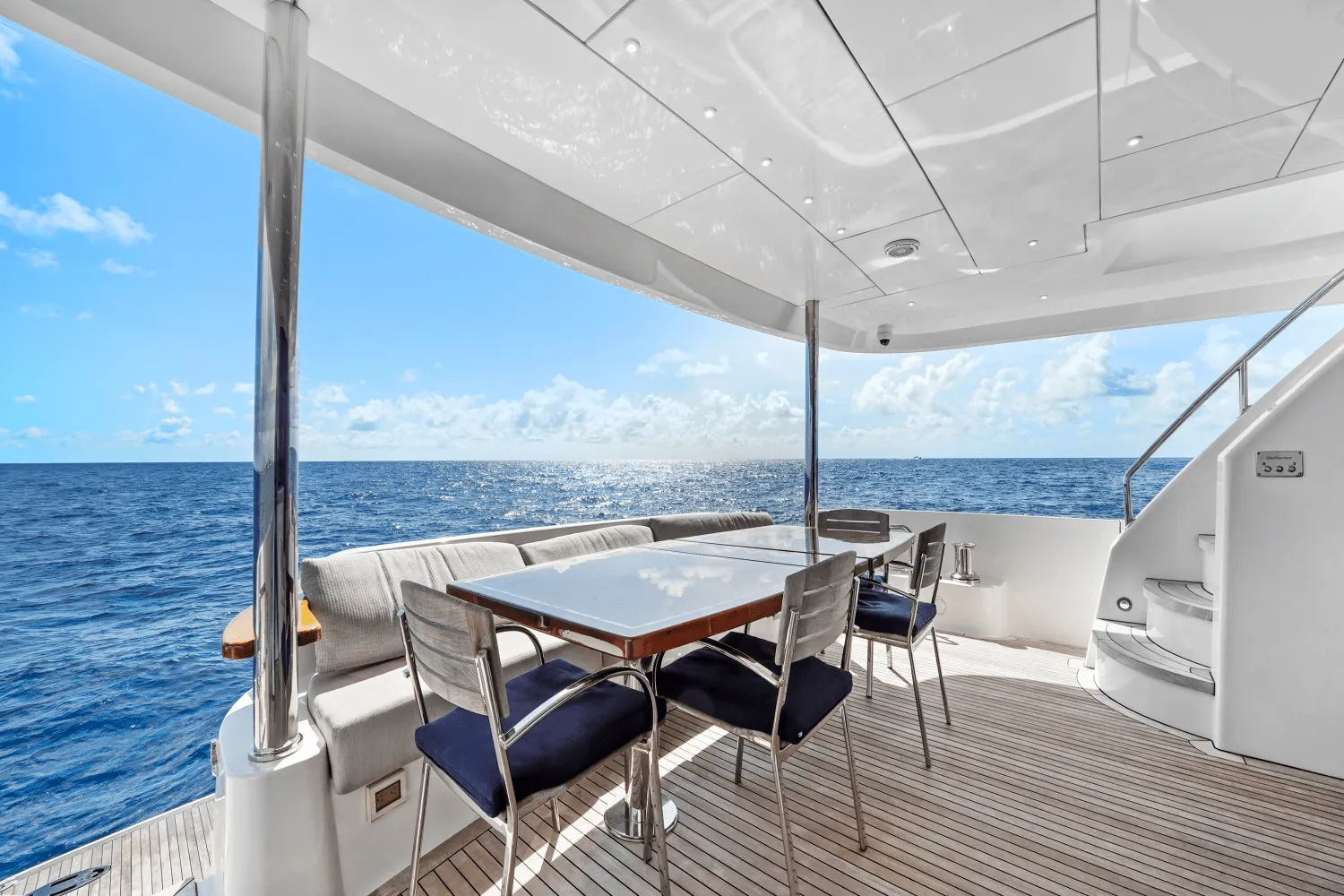 2019 Hatteras M90 PANACERA Image Thumbnail #22