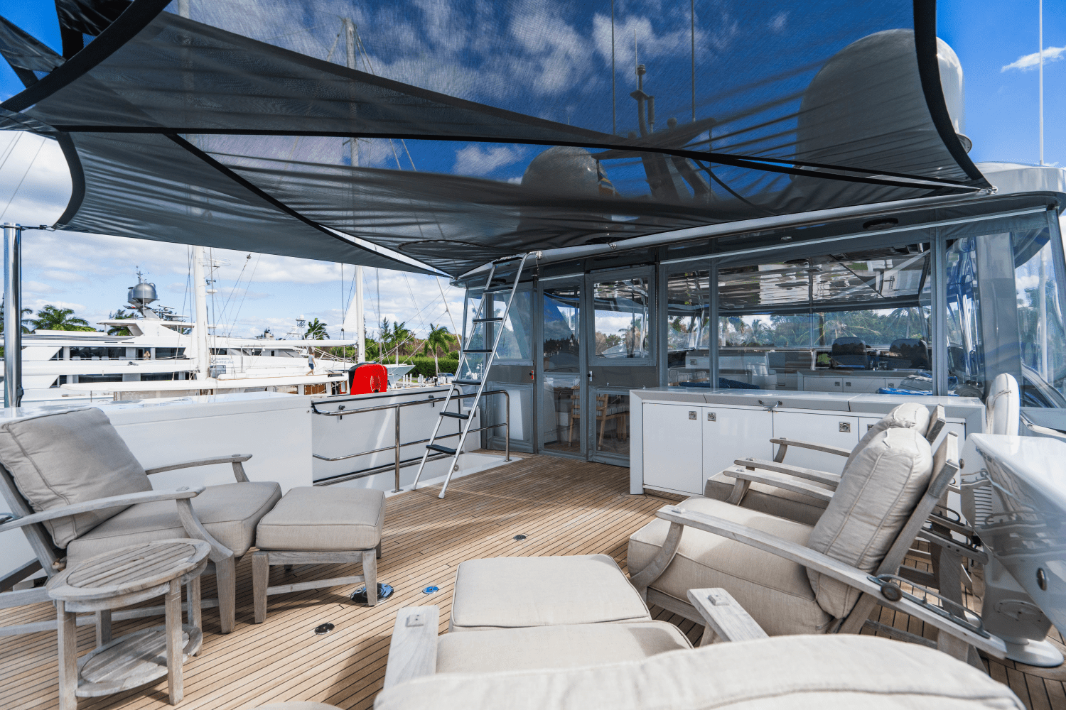 2019 Hatteras M90 PANACERA Image Thumbnail #57