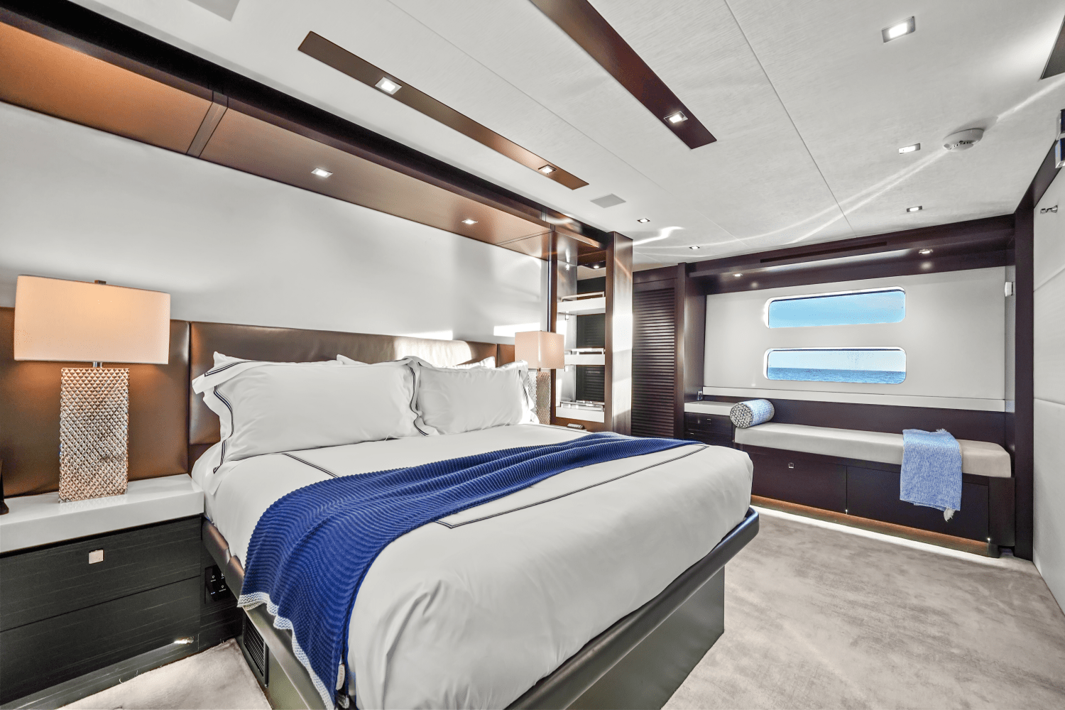 2019 Hatteras
                                                             M90 PANACERA Image Thumbnail #59