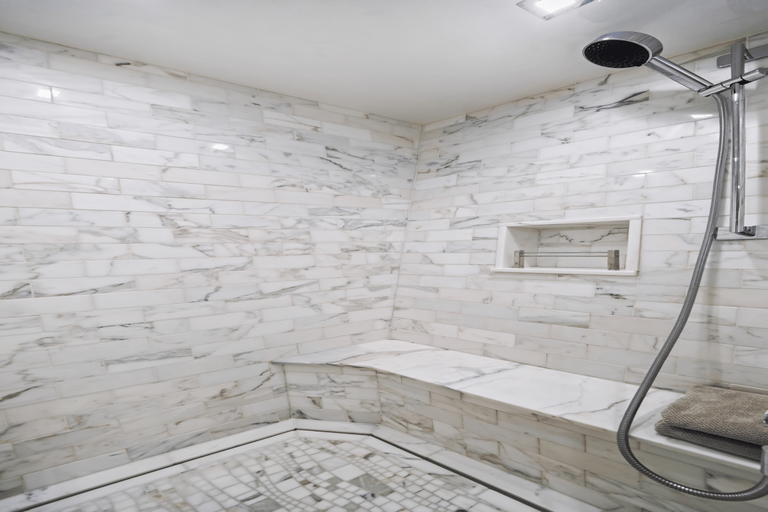 2019 Hatteras M90 PANACERA Image Thumbnail #75