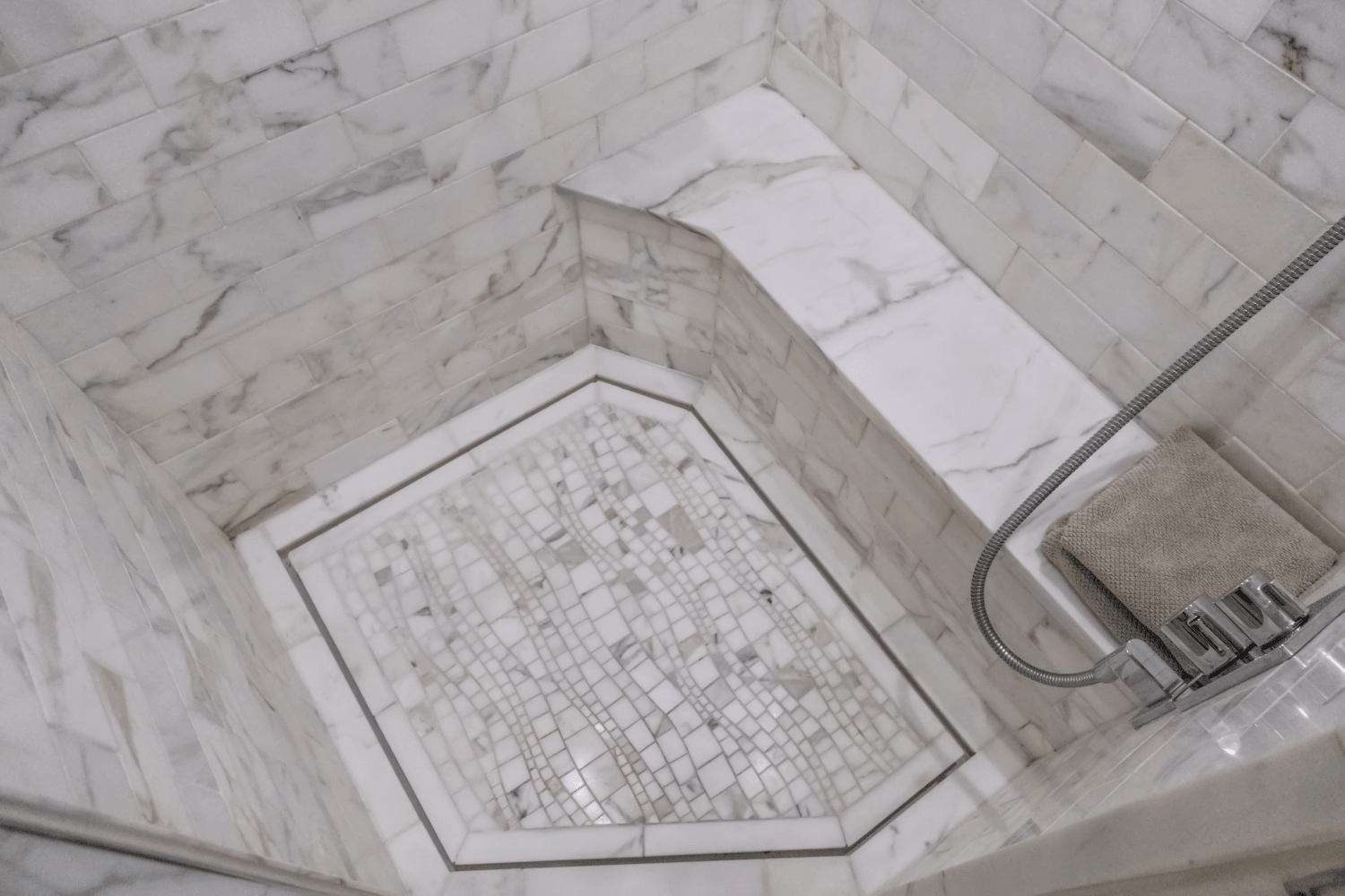 2019 Hatteras M90 PANACERA Image Thumbnail #76