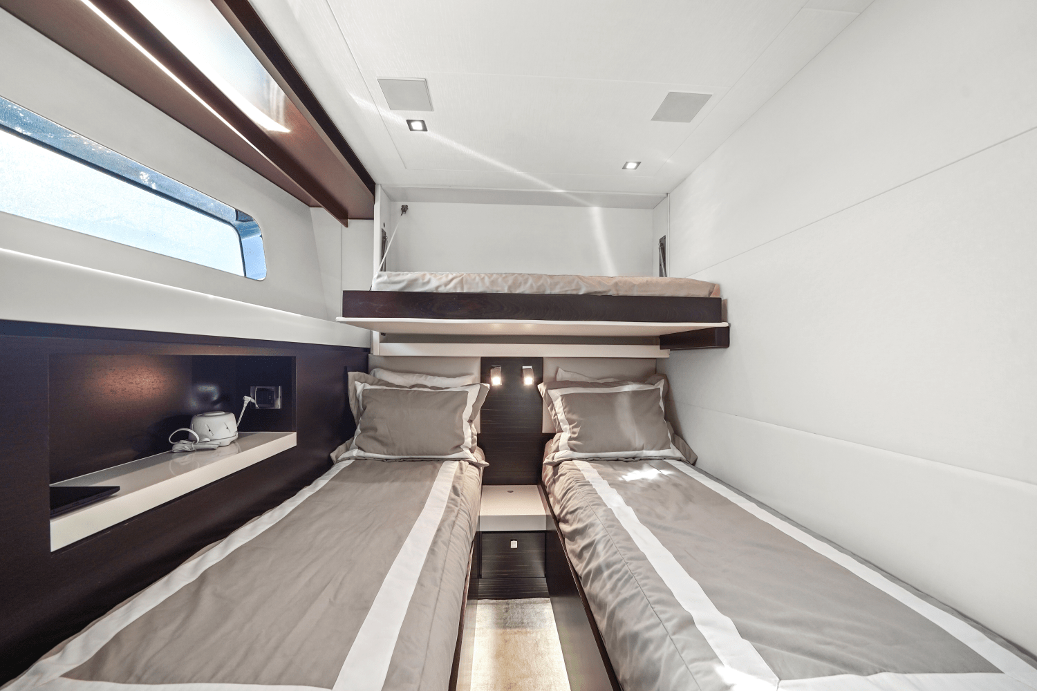 2019 Hatteras M90 PANACERA Image Thumbnail #73