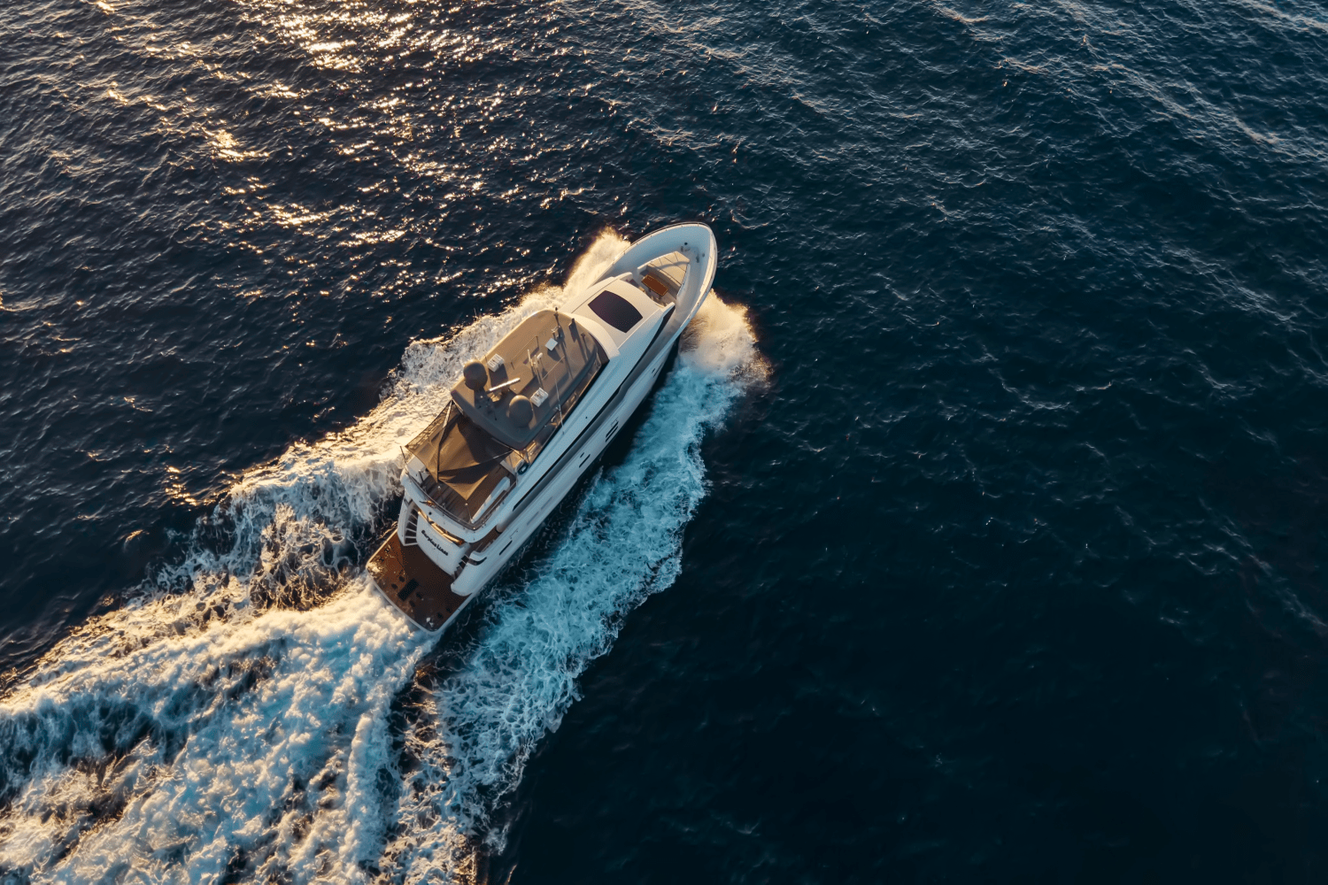 2019 Hatteras M90 PANACERA Image Thumbnail #10