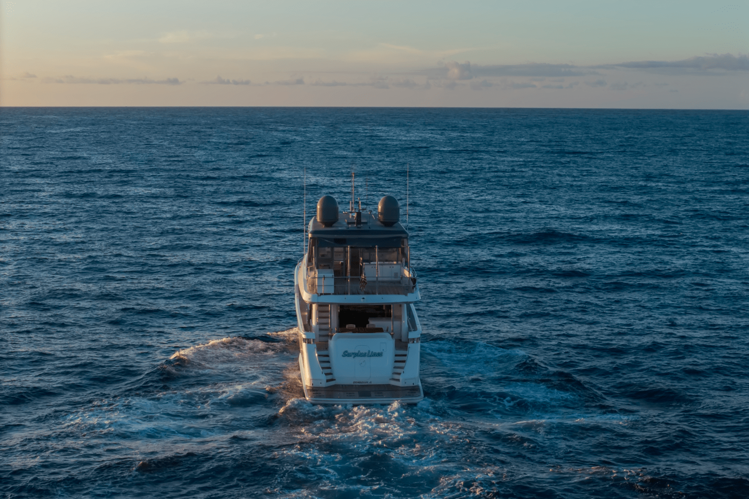 2019 Hatteras M90 PANACERA Image Thumbnail #8