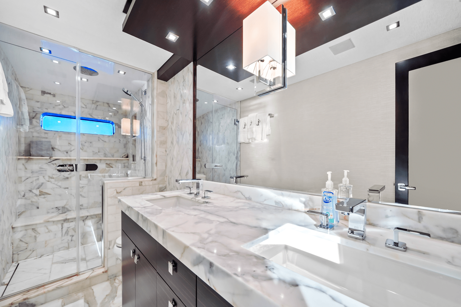 2019 Hatteras M90 PANACERA Image Thumbnail #63