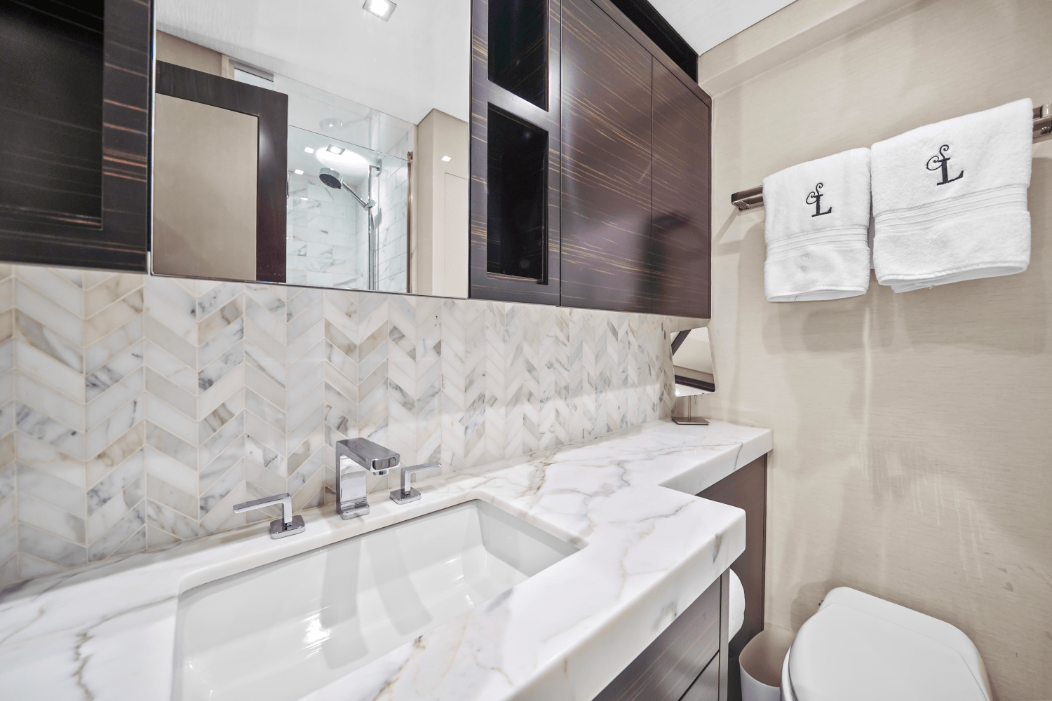 2019 Hatteras M90 PANACERA Image Thumbnail #80