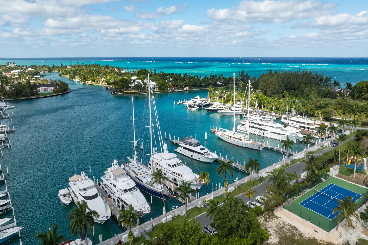 2019 Hatteras M90 PANACERA Image Thumbnail #5