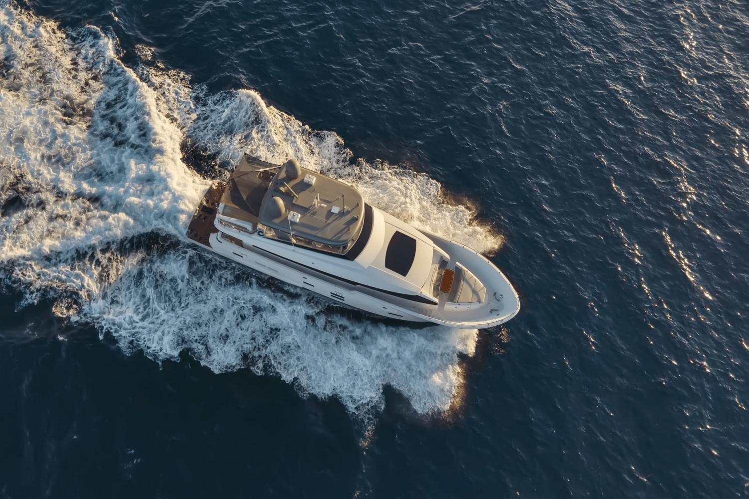 2019 Hatteras
                                                             M90 PANACERA Image Thumbnail #9