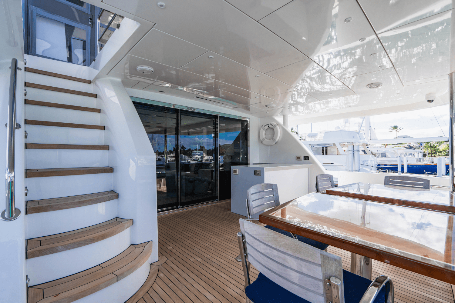 2019 Hatteras M90 PANACERA Image Thumbnail #37
