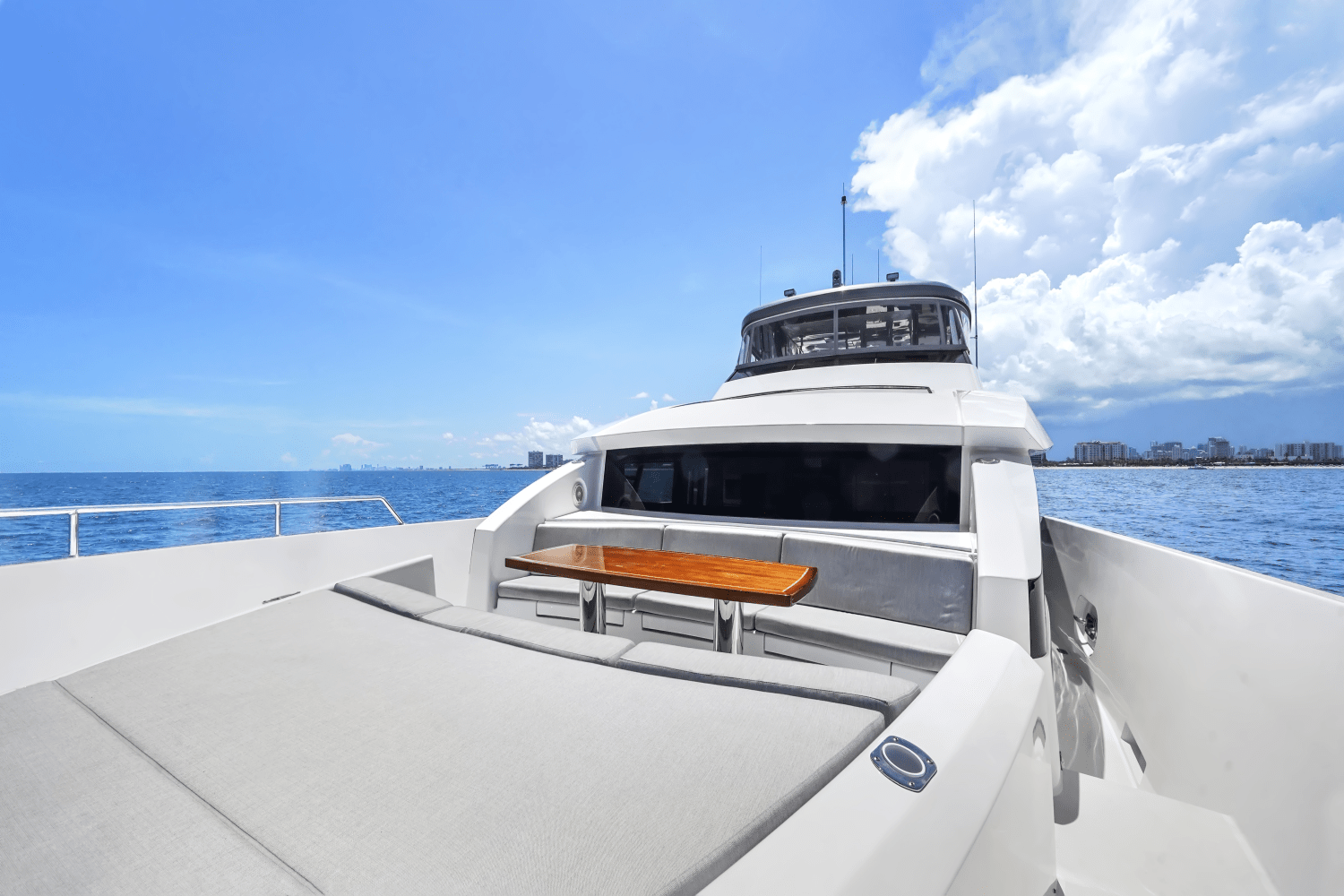 2019 Hatteras
                                                             M90 PANACERA Image Thumbnail #31