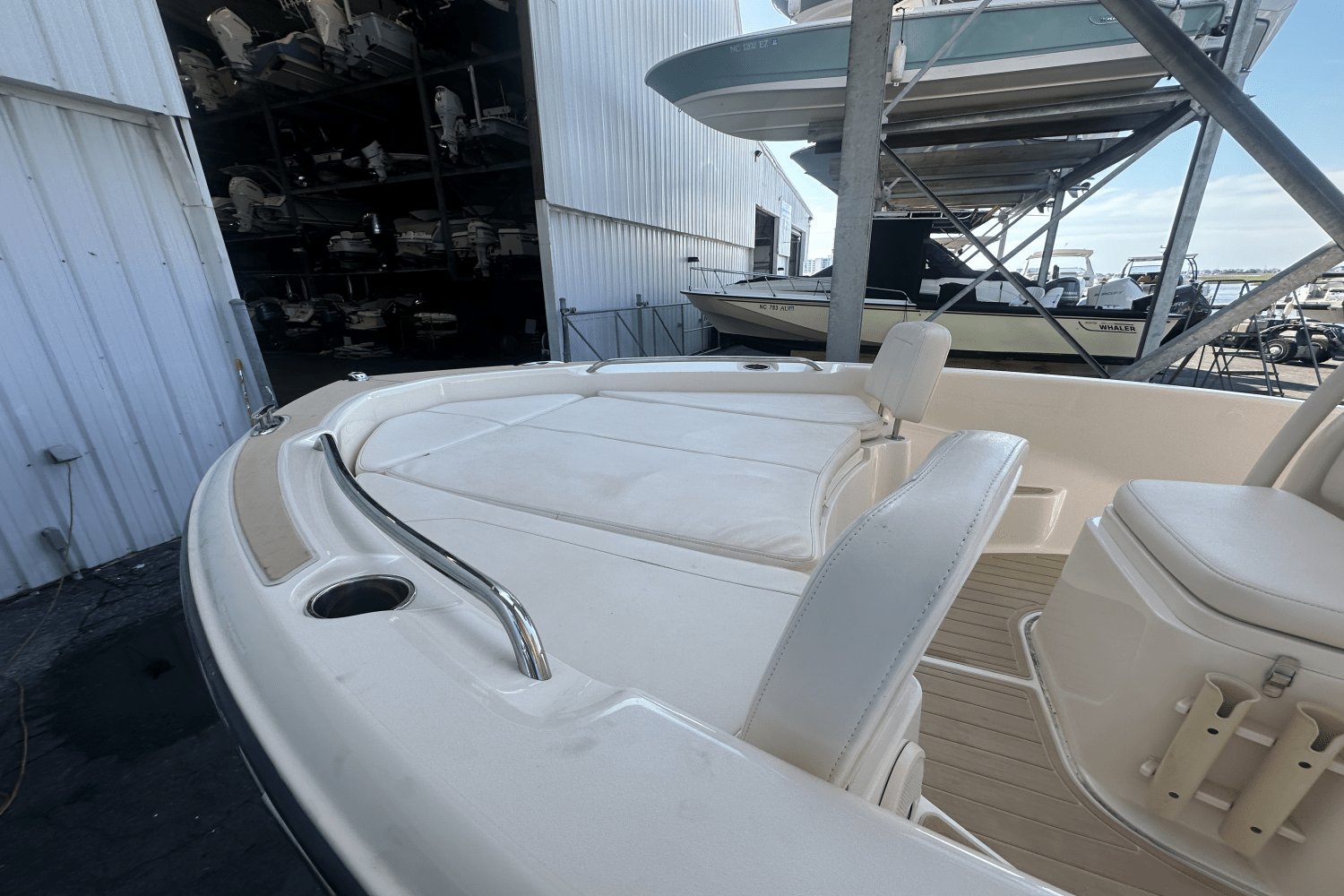 2018 Grady-White 191 COASTAL EXPLORER Image Thumbnail #6