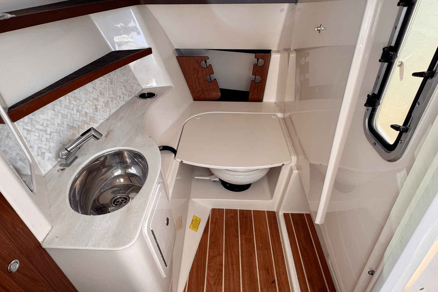 2019 Grady-White 325 FREEDOM Image Thumbnail #23