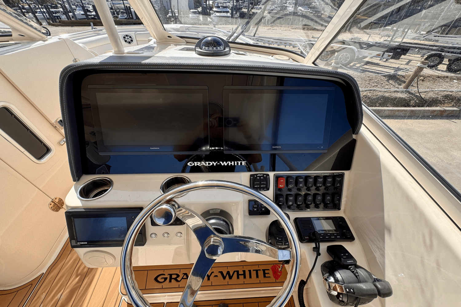 2019 Grady-White 325 FREEDOM Image Thumbnail #10
