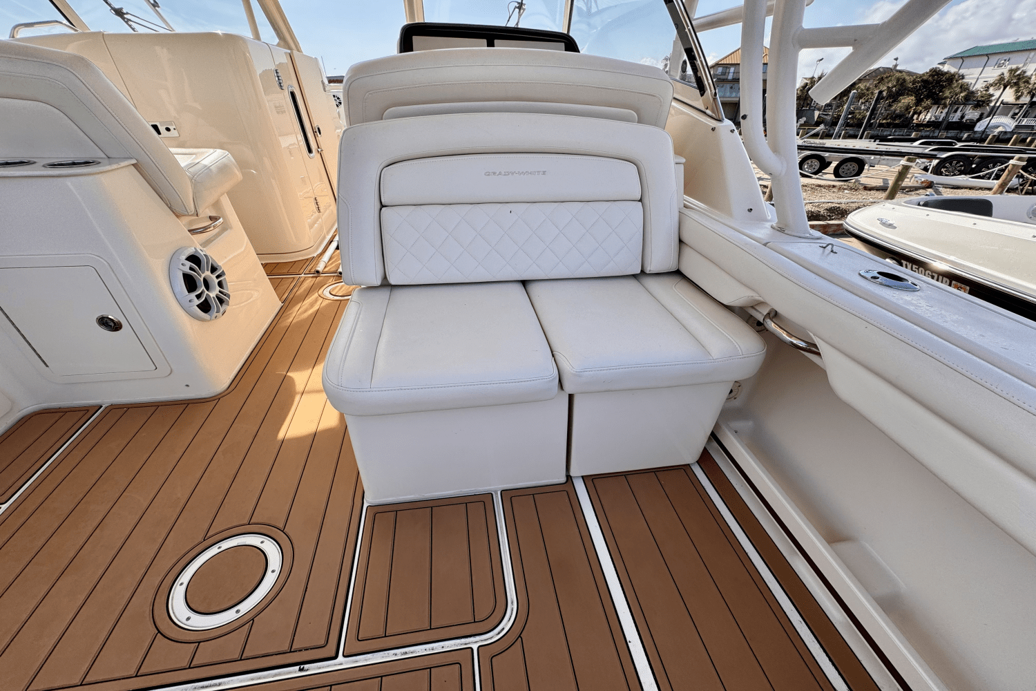 2019 Grady-White 325 FREEDOM Image Thumbnail #16