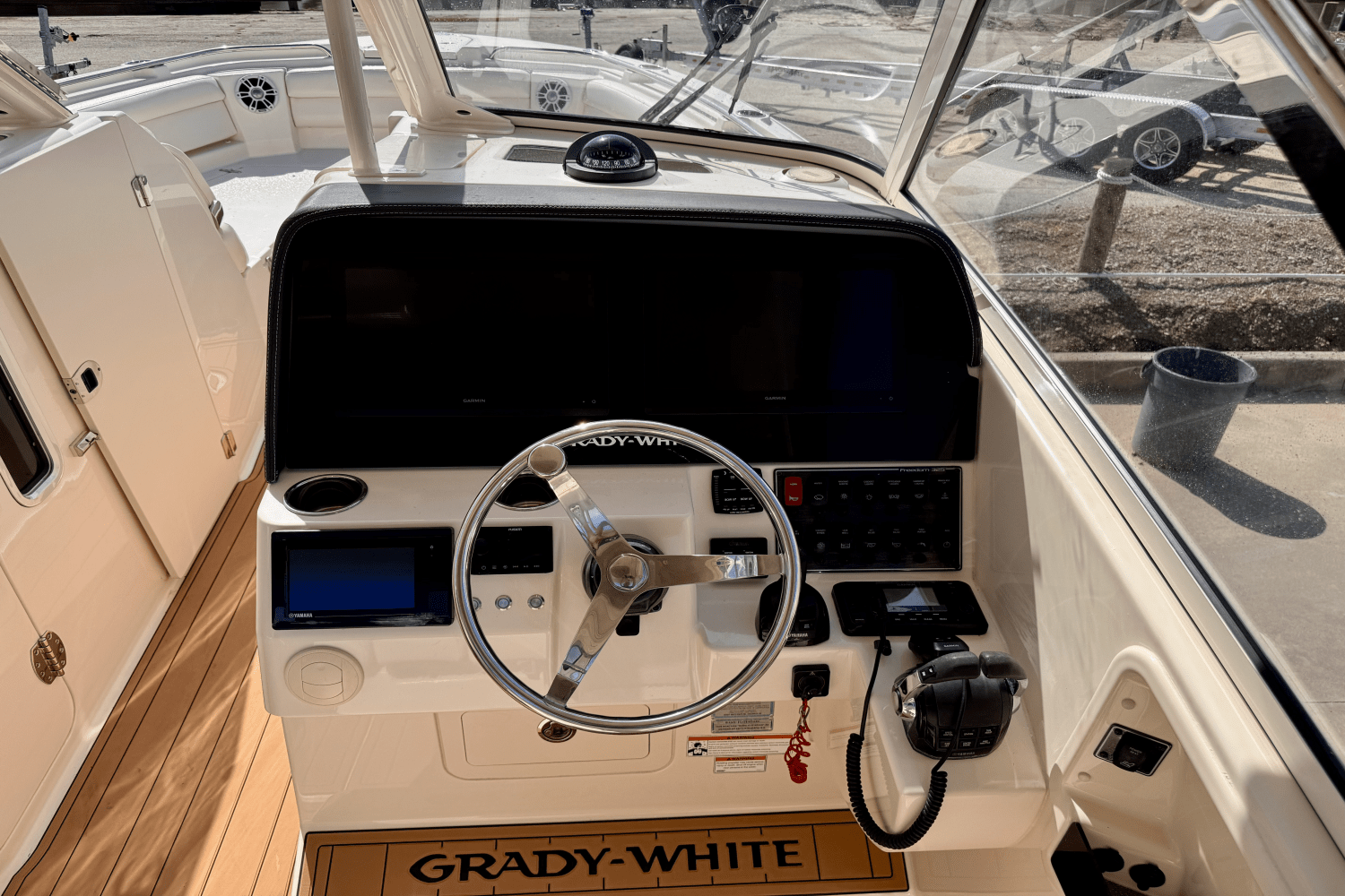 2019 Grady-White 325 FREEDOM Image Thumbnail #11