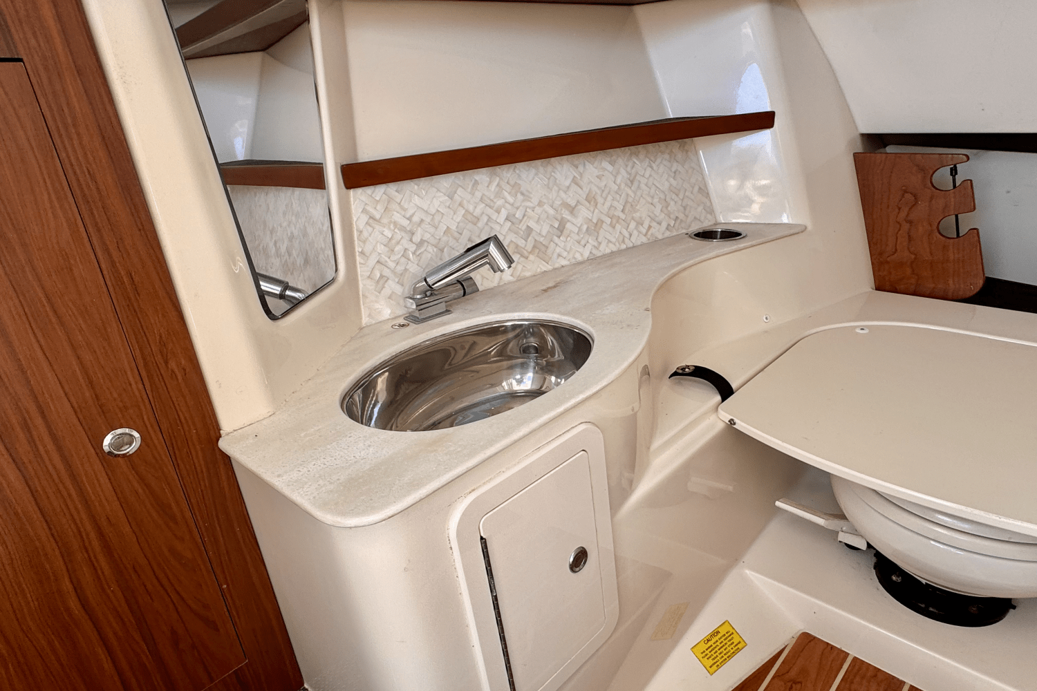 2019 Grady-White 325 FREEDOM Image Thumbnail #21
