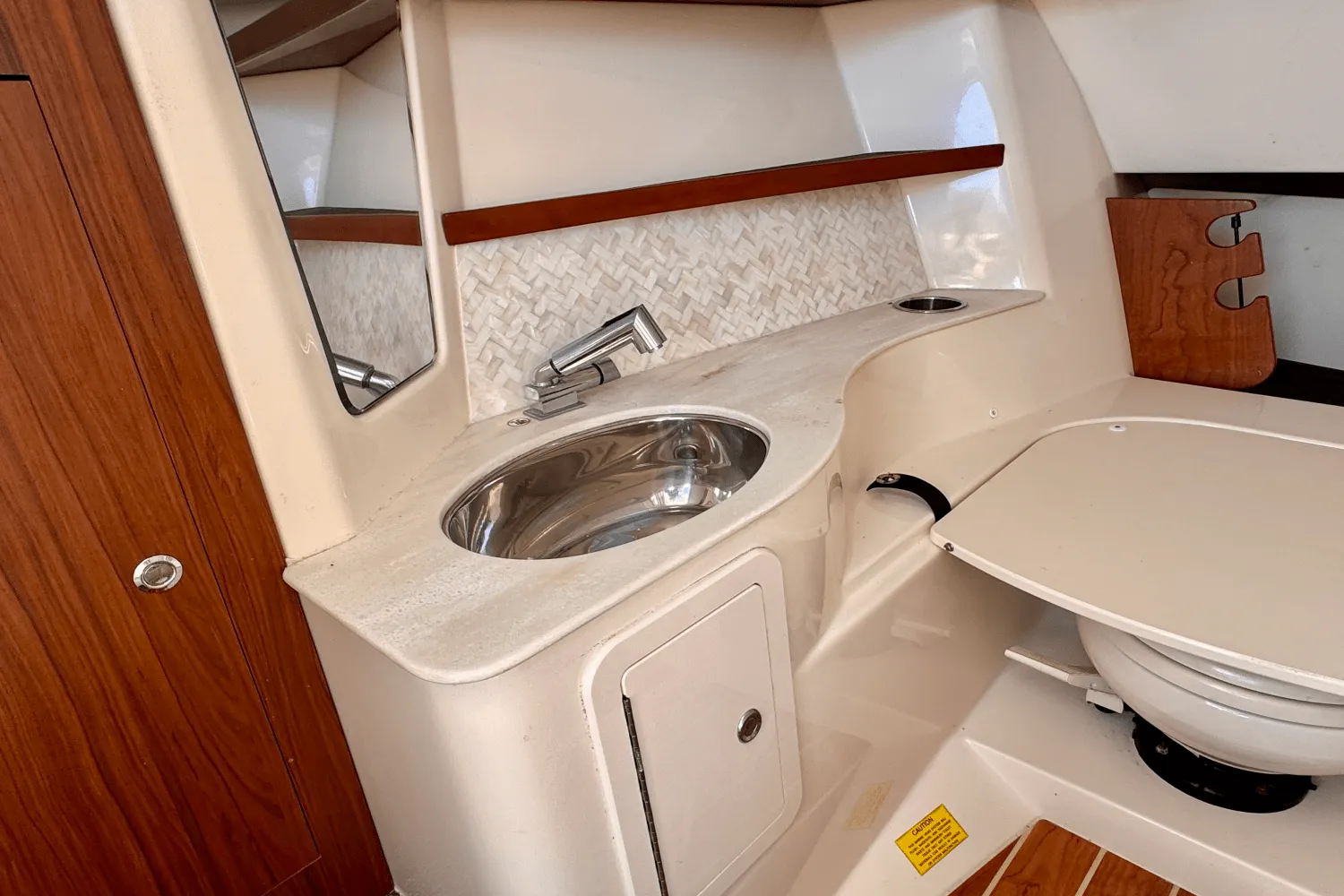 2019 Grady-White 325 FREEDOM Image Thumbnail #21