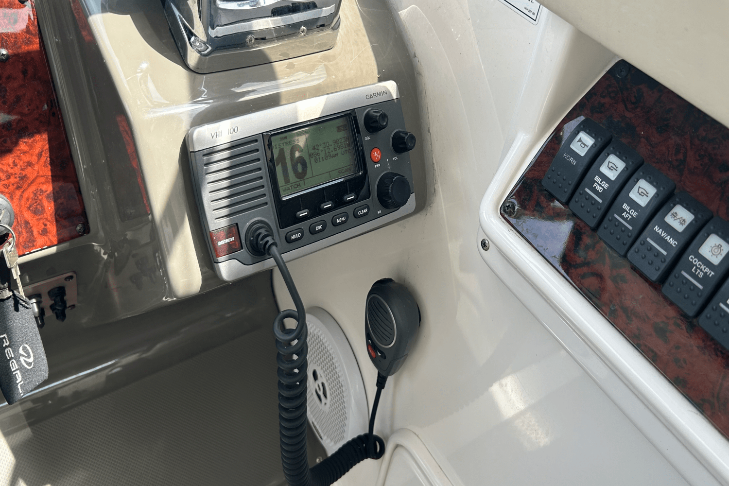 2010 Regal 3760 EXPRESS Image Thumbnail #8