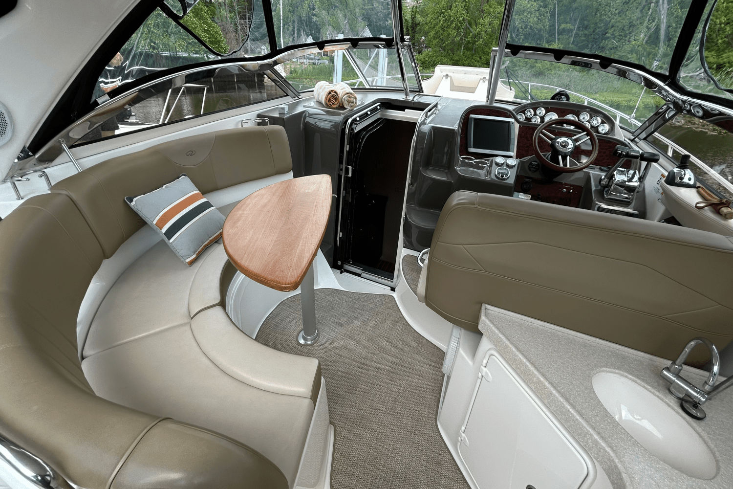 2010 Regal 3760 EXPRESS Image Thumbnail #13