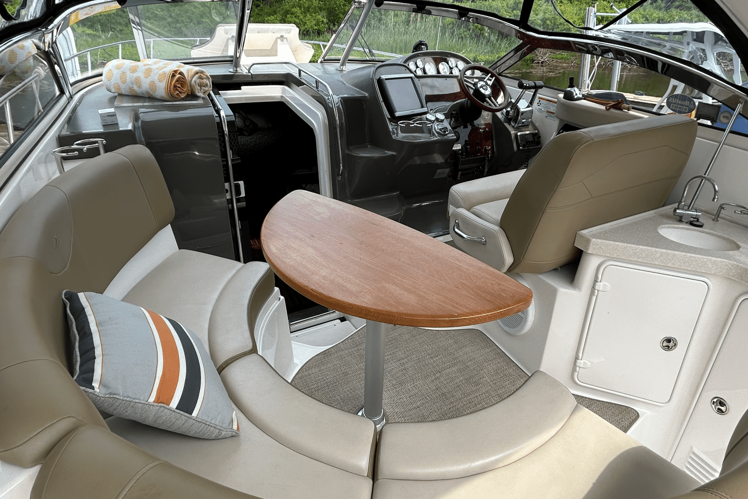 2010 Regal 3760 EXPRESS Image Thumbnail #12