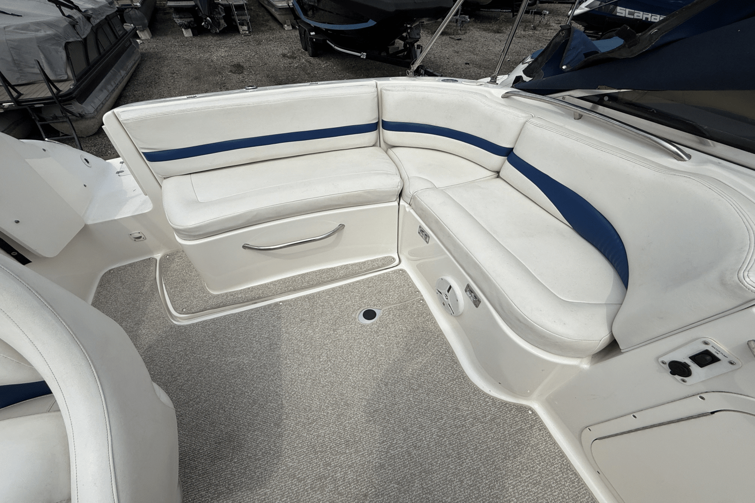 2002 Chaparral 233 SUNESTA Image Thumbnail #12