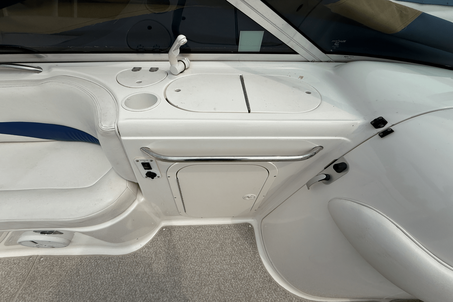 2002 Chaparral 233 SUNESTA Image Thumbnail #11