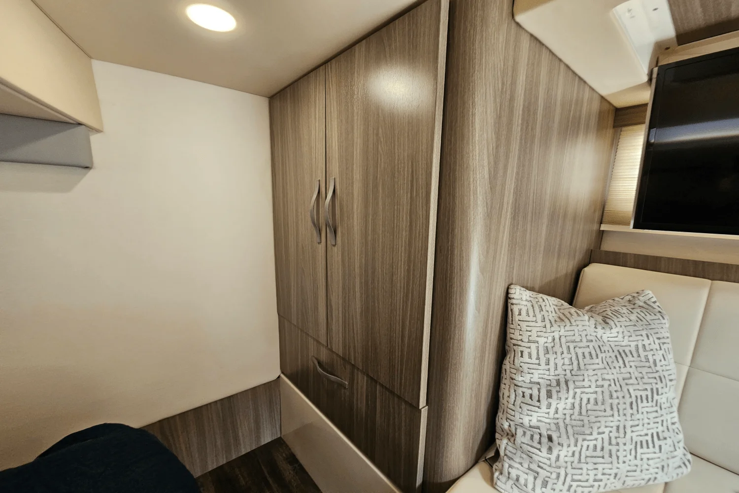 2021 Regal 42 COUPE XO Image Thumbnail #55